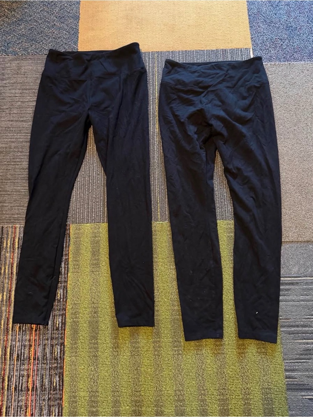 Women’s Vera wang leggings size medium